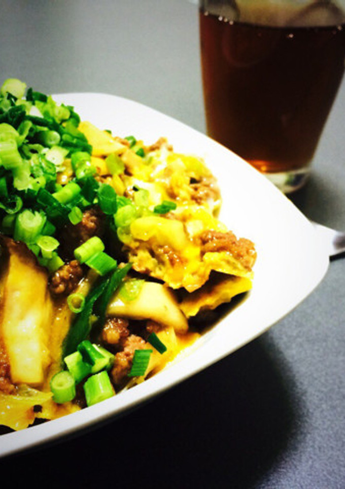 挽肉とエリンギの中華卵とじ丼-レシピのメイン写真
