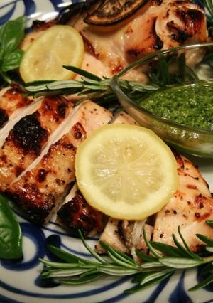 塩レモン＊塩麹！鶏胸肉香草焼き♪-レシピのメイン写真