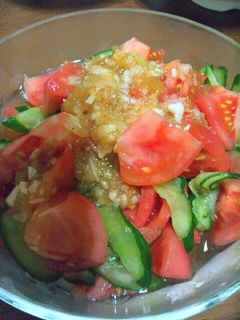 冷やしトマト。ページ 冷やしトマト☆簡単玉ねぎドレッシングのせ by yunachi30