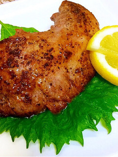 シンプルが旨いっ★マグロほほ肉のステーキ-レシピのメイン写真