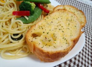 ガーリックトースト☆食パン／フランスパン-レシピのメイン写真