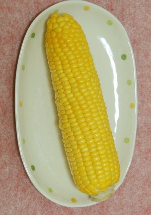 レンジでとうもろこし：ゆで方　超簡単だよ-レシピのメイン写真