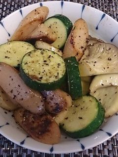 ズッキーニとエリンギのバター炒め-レシピのメイン写真