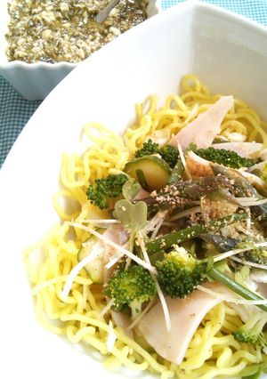 ニラペーストで☆特製だれのラーメンサラダ-レシピのメイン写真