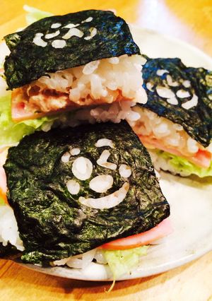 海苔パンチ・酢飯残りde簡単！飯バーガー-レシピのメイン写真