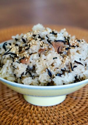梅干し・ひじきご飯☆-レシピのメイン写真