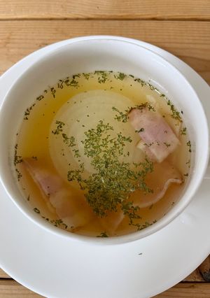 とろける新タマネギがうまいコンソメスープ-レシピのメイン写真