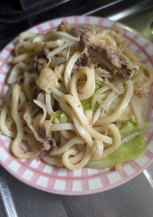 とっても簡単★野菜と牛こま肉の焼きうどん-レシピのメイン写真