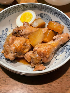 材料入れてスイッチピ手羽元の炊飯器煮込み-レシピのメイン写真