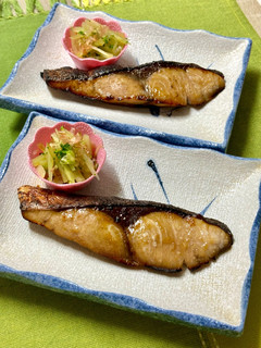 ブリのにんにく醤油でつけ焼き♪-レシピのメイン写真