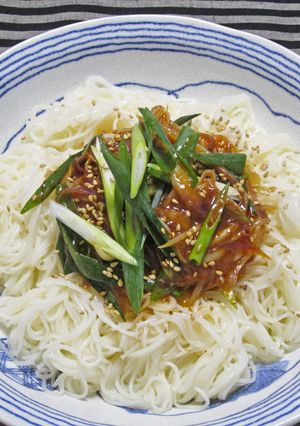 みょうがと梅のコチジャンあえ麺-レシピのメイン写真