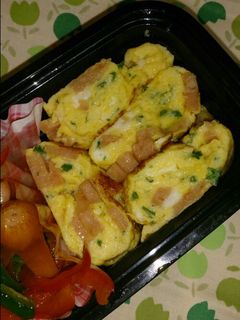 お弁当~パセリとスパムの卵焼き-レシピのメイン写真