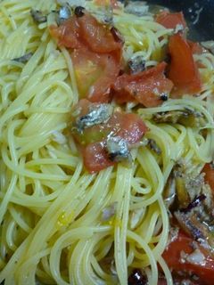 オイルサーディンとトマトのパスタ-レシピのメイン写真