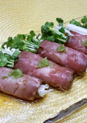 ローストビーフで巻いちゃいました-レシピのメイン写真