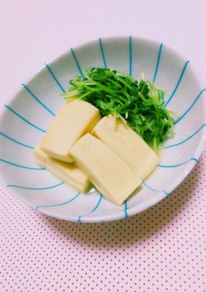 〖高野豆腐と豆苗の味噌煮〗-レシピのメイン写真