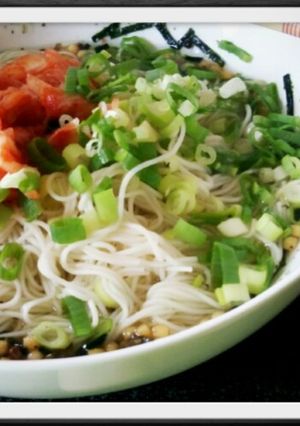 簡単アレンジ素麺inキムチ添え-レシピのメイン写真