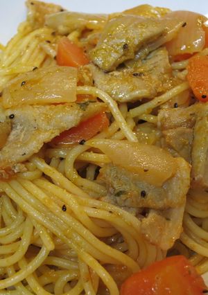 NZ産キウイと豚バラのトマトパスタ-レシピのメイン写真