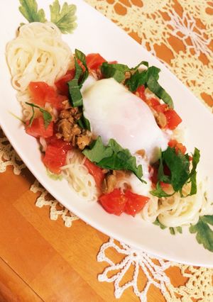 夏の色鮮やか納豆そうめん-レシピのメイン写真