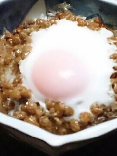 簡単1人ランチ♬目玉焼き納豆丼♡-レシピのメイン写真