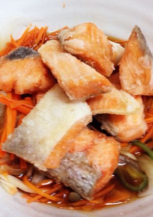 タレが美味しい〜鮭の南蛮漬け-レシピのメイン写真