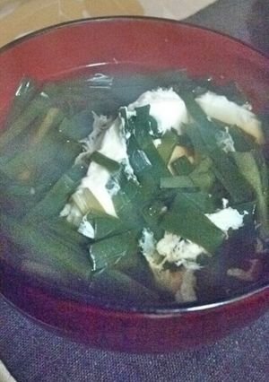 ニラと卵の醤油仕立ての汁物-レシピのメイン写真