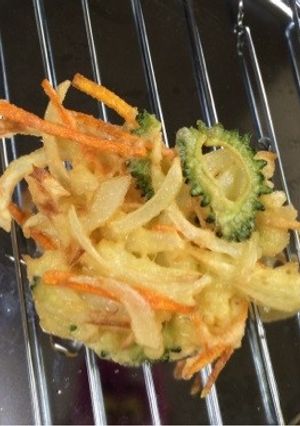 ☆簡単☆苦味も少ないゴーヤのかき揚げ☆-レシピのメイン写真