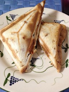 余ったら☆5分で唐揚チーズのホットサンド-レシピのメイン写真