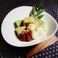 รูปของ 抹茶ミルクもち＆絹豆腐で白玉だんご