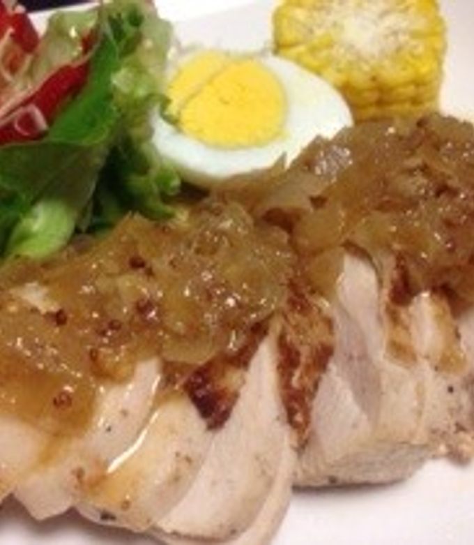 鶏胸肉ステーキ〜ニンニク玉ねぎソース-レシピのメイン写真