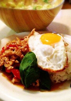 鶏胸肉で簡単！本格ガパオ-レシピのメイン写真