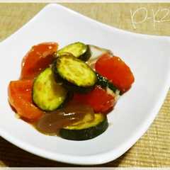 รูปของ 蒟蒻畑と夏野菜のサラダ