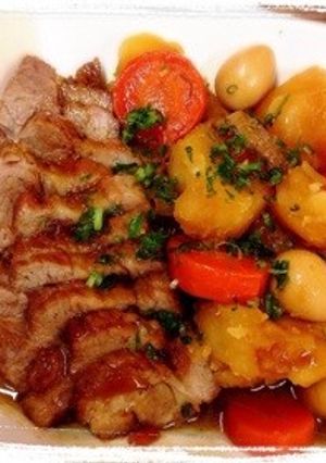 ほぼ放置で柔らかジューシー♪焼豚肉じゃが-レシピのメイン写真