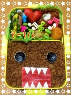 簡単!どーもくん☆NHKキャラ弁・そぼろ-レシピのメイン写真