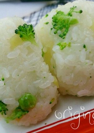 簡単 ブロッコリーのおにぎり-レシピのメイン写真