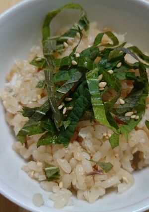 鯛頭で経済的に♪鯛めし-レシピのメイン写真