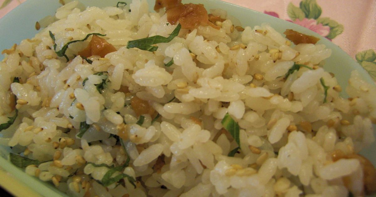 夏のお弁当に】梅しそ混ぜご飯 by チャコちやん 【クックパッド