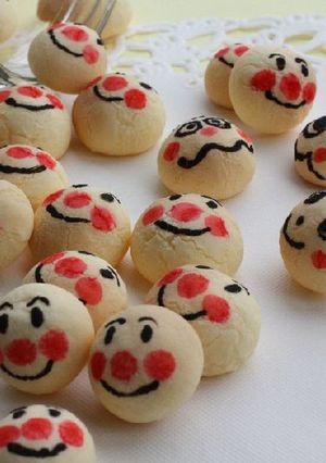 材料3つでアンパンマンの卵ボーロ♡-レシピのメイン写真