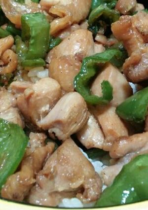 簡単! ピーマンと鶏の照り焼き風丼-レシピのメイン写真