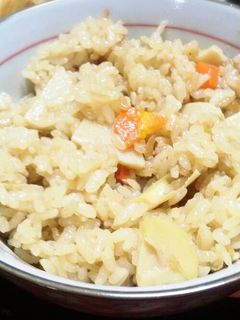 簡単過ぎる炊き込みご飯-レシピのメイン写真