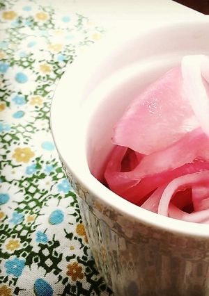 ピンクがカワイイ☆紫玉ねぎマリネ-レシピのメイン写真