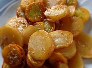 ズッキーニとじゃがいもの甘酢炒め-レシピのメイン写真