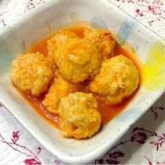 รูปของ 揚げないふわふわ鶏肉団子トマトソース煮