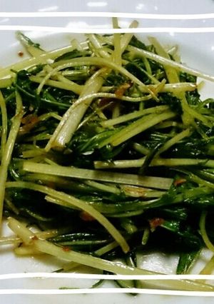 水菜の食べるラー油炒め-レシピのメイン写真