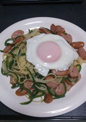 半熟目玉焼きパスタ-レシピのメイン写真
