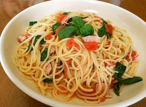 フレッシュバジルと完熟トマトのパスタ-レシピのメイン写真