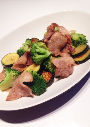 豚肉とズッキーニの塩炒め-レシピのメイン写真