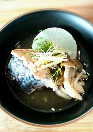 サバ水煮と野菜（大根としめじ）-レシピのメイン写真