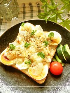 ゆで卵×新玉葱の焼肉のたれトースト-レシピのメイン写真