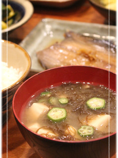 とろーり*オクラともずくと豆腐の味噌汁*-レシピのメイン写真