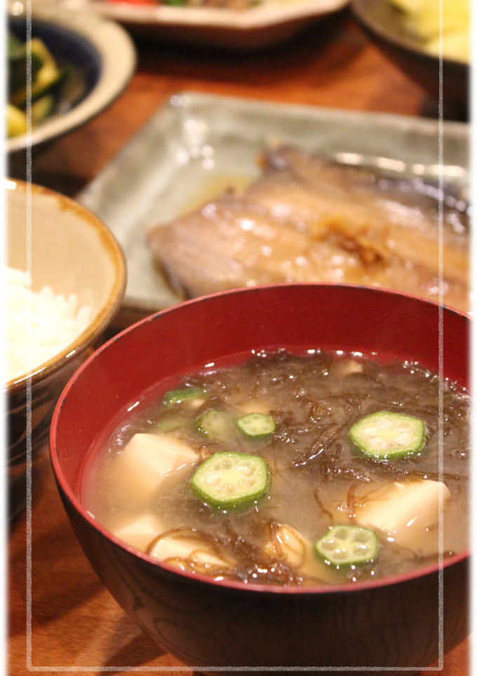 とろーり＊オクラともずくと豆腐の味噌汁＊-レシピのメイン写真